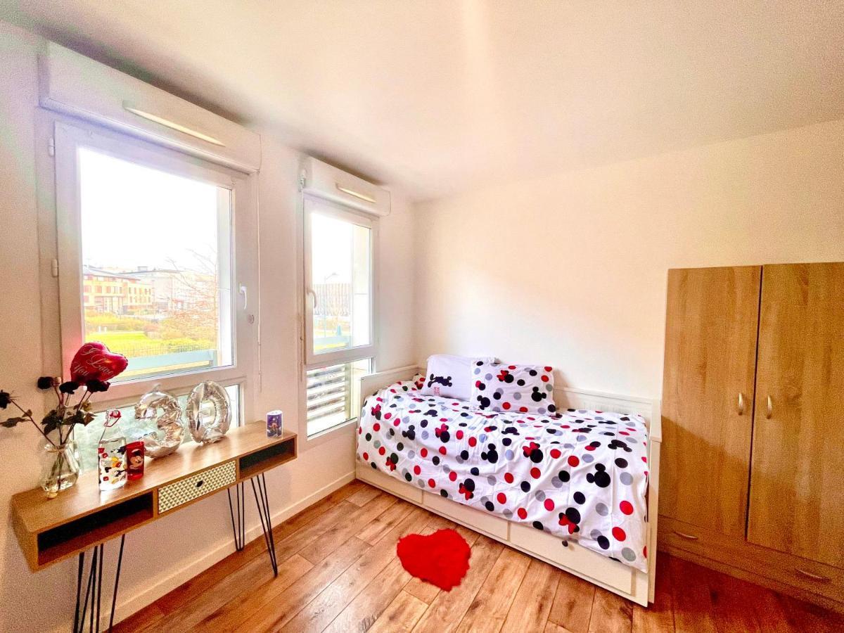 Апартаменты 5 Min From Disneyland Cozy Retreat Монтеврен Экстерьер фото