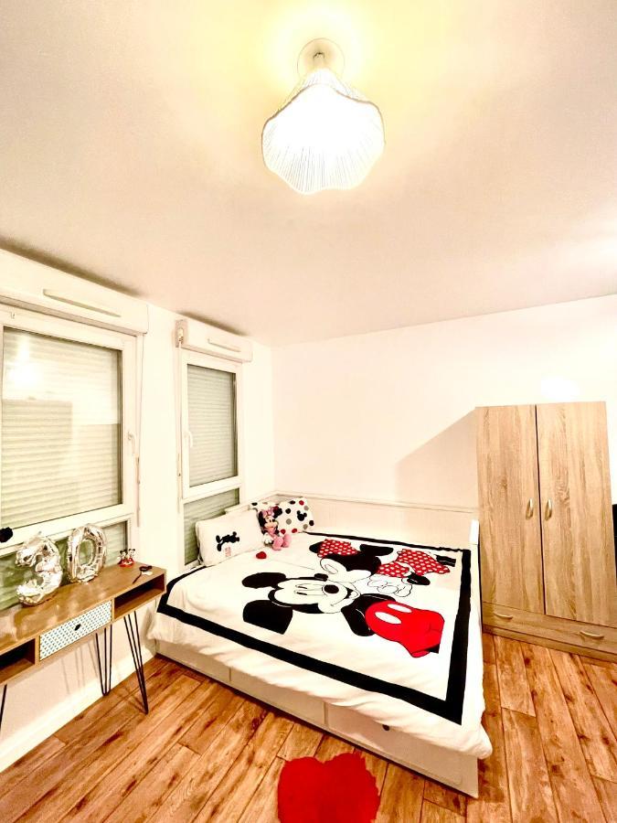 Апартаменты 5 Min From Disneyland Cozy Retreat Монтеврен Экстерьер фото